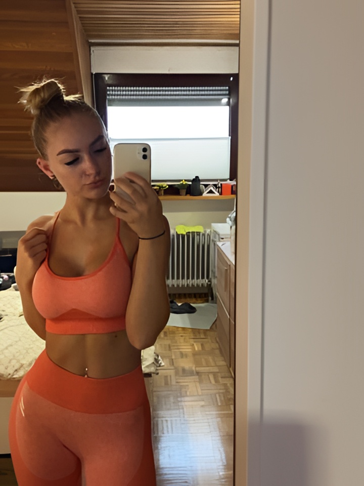 Индивидуалка Камила, доступна для личного знакомства от 2000 руб